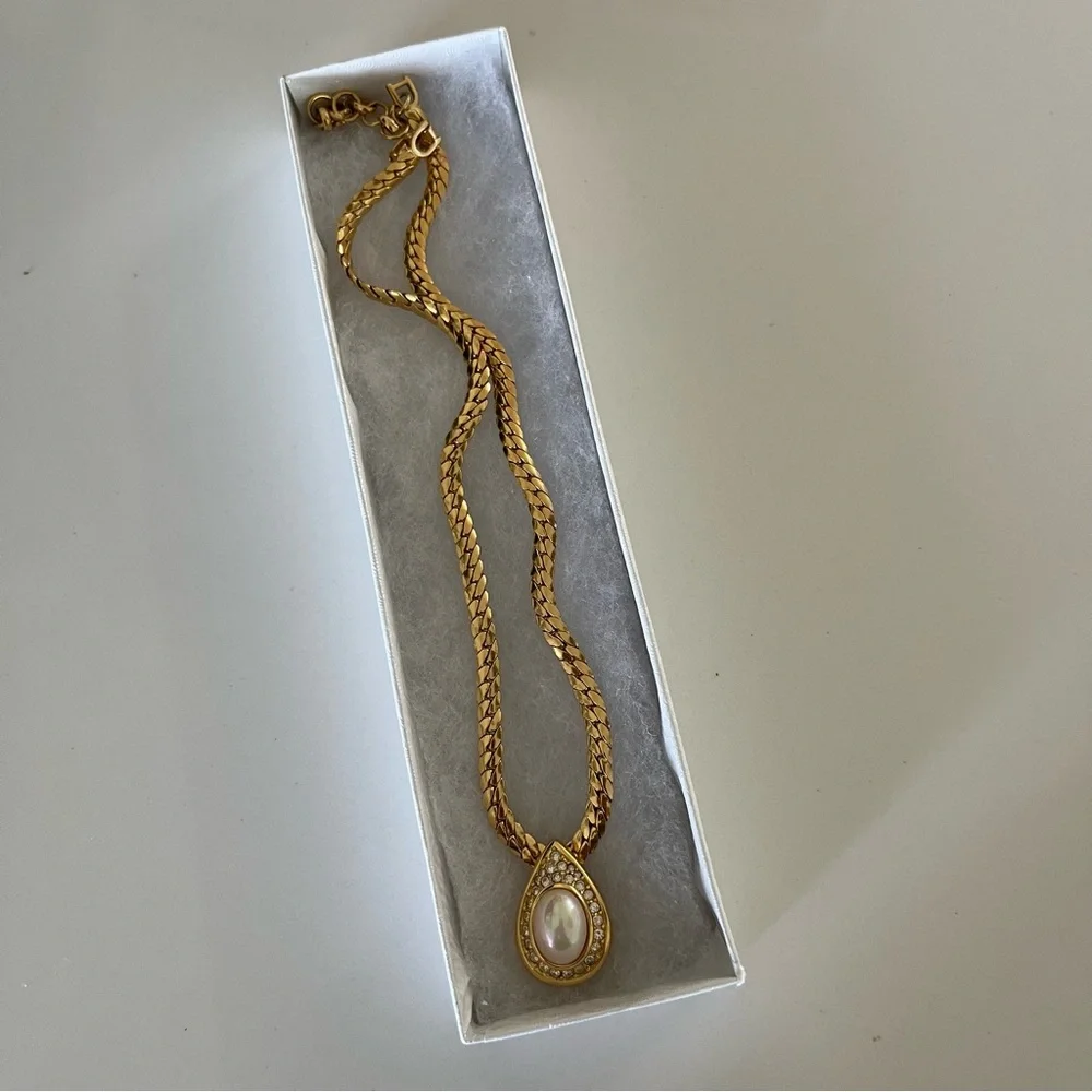 Christian Dior Necklace Gold Plate Pearl Oval Crystals Teardrop Designer Vintage - Picture 11 of 17